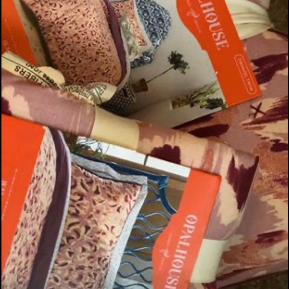 Twin/TXL Bedding - Picture 4 of 4